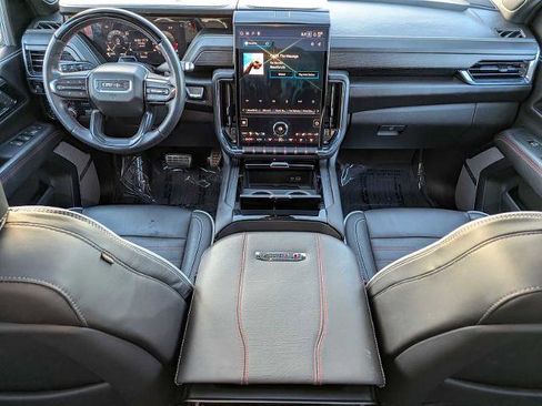 Used 2025 GMC Yukon XL AT4 Ultimate AWD/4WD image 21
