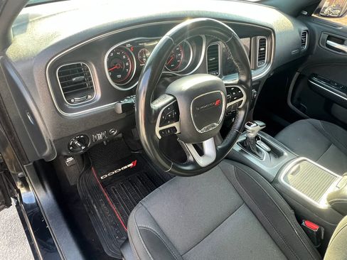 Used 2018 Dodge Charger SXT Plus image 24