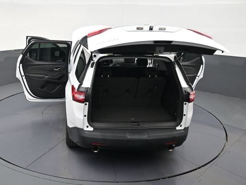 Used 2020 Chevrolet Traverse LS FWD image 32