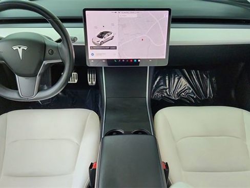 Used 2019 Tesla Model 3 Standard Range Plus image 18
