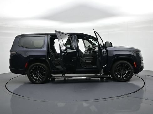 Used 2024 Jeep Grand Wagoneer Series II Obsidian w/ Quick Order Packagew 28T AWD/4WD image 27