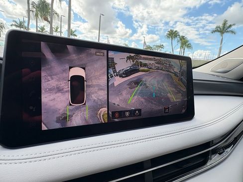 New 2026 INFINITI QX60 Luxe FWD image 17