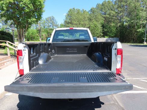 Used 2019 Ford F250 XL w/ Power Equipment Group RWD image 7