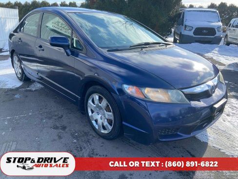 Used 2010 Honda Civic LX image 5