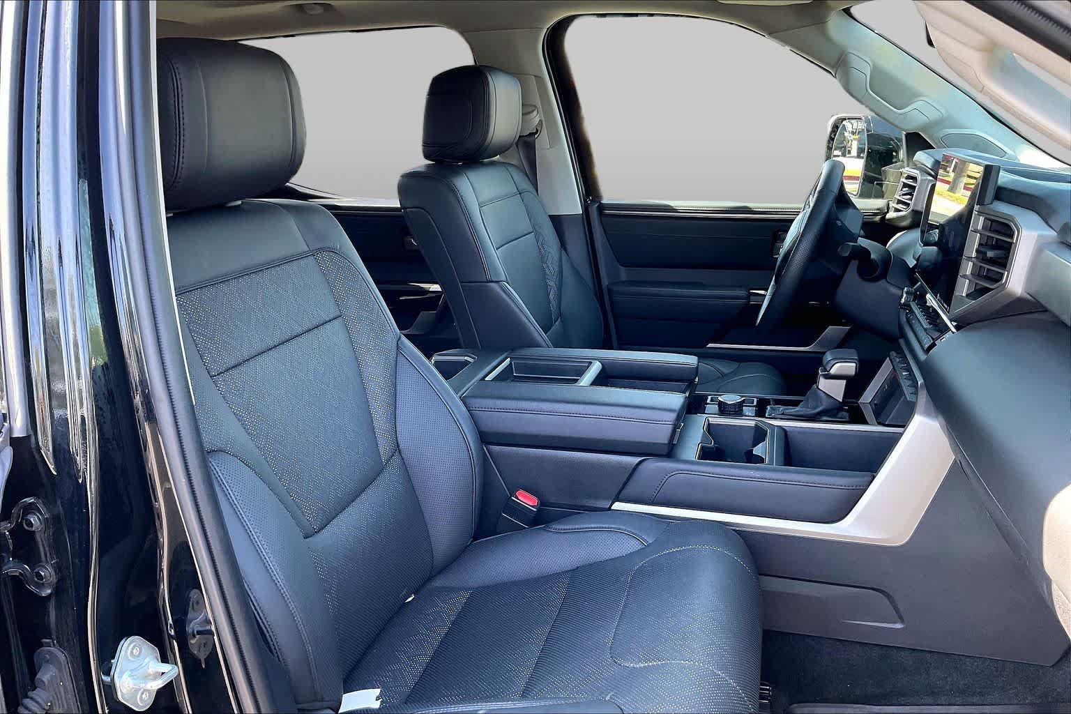 Used 2024 Toyota Tundra Limited AWD/4WD image 8