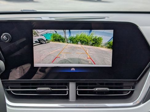 Certified 2024 Chevrolet Trax LT w/ Driver Confidence Package image 19