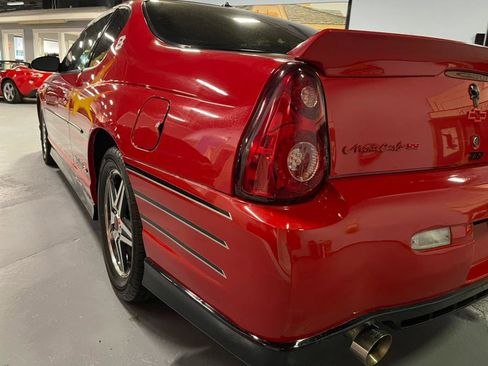 Used 2004 Chevrolet Monte Carlo SS w/ Dale Earnhardt Jr. Package image 9