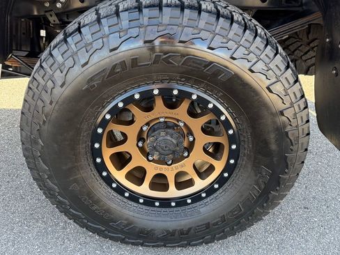 Used 2022 Ford F350 Lariat w/ Tremor Off-Road Package image 11