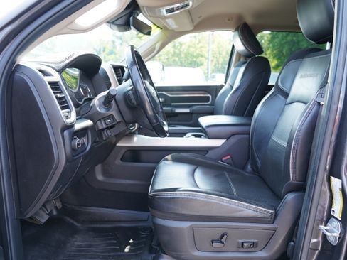 Used 2019 RAM 2500 Laramie AWD/4WD image 4