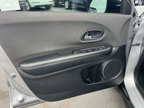 Certified 2019 Honda HR-V EX image 6