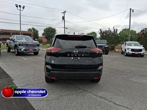 Used 2024 Nissan Rogue SV AWD/4WD image 4
