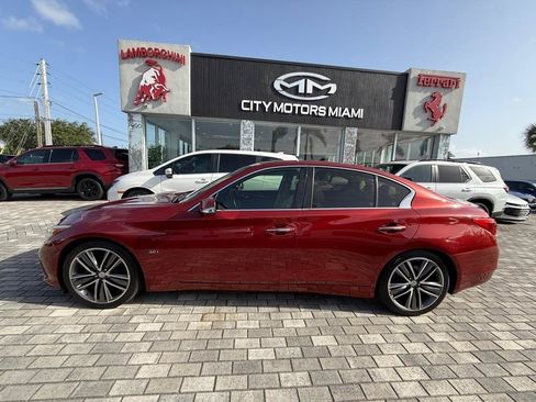 Used 2016 INFINITI Q50 3.0t Premium w/ Driver Assistance Package RWD image 4