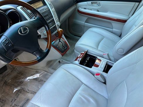Used 2006 Lexus RX 330 FWD image 11
