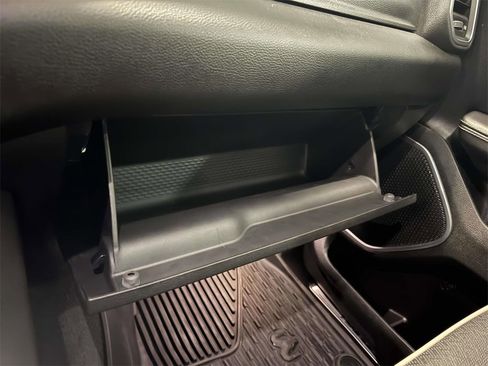 Used 2022 RAM 1500 Laramie w/ Sport Appearance Package image 28