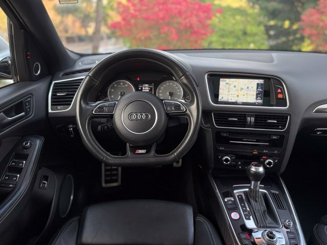 Used 2016 Audi SQ5 Premium Plus w/ Technology Package AWD/4WD image 22
