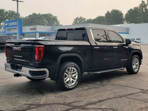 Used 2021 GMC Sierra 1500 SLT w/ SLT Convenience Package AWD/4WD image 4