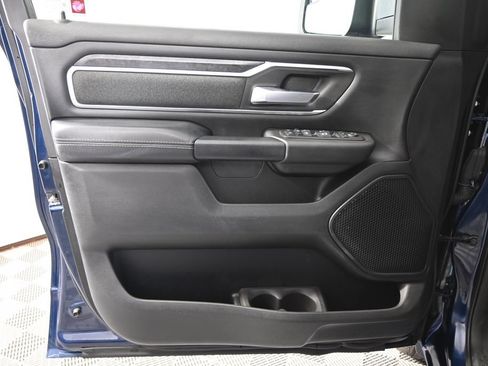 Used 2019 RAM 1500 Big Horn AWD/4WD image 18