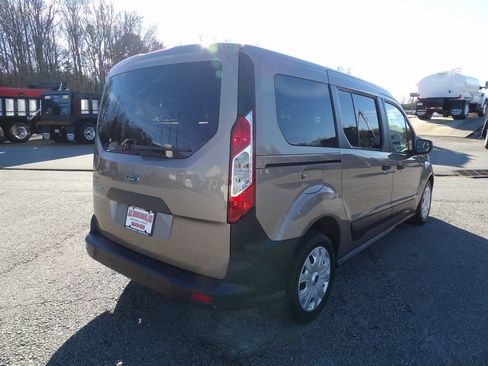 Used 2020 Ford Transit Connect XL image 7