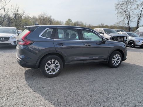 Used 2024 Honda CR-V LX image 5