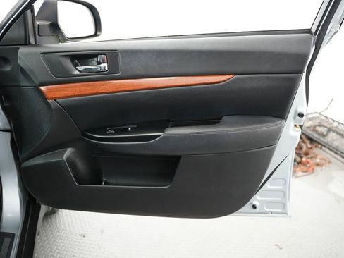 Used 2013 Subaru Outback 2.5i Limited image 48