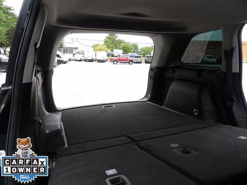 Used 2023 Jeep Grand Cherokee Laredo AWD/4WD image 30