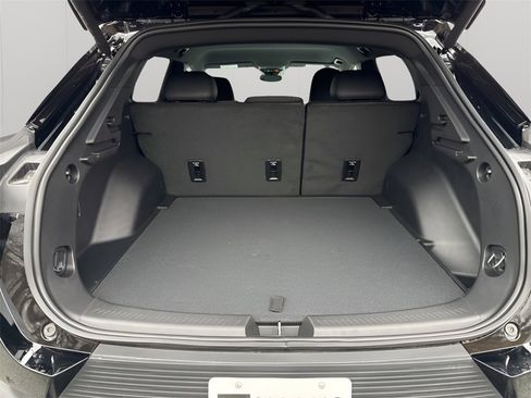 New 2026 Chevrolet Equinox EV LT image 15