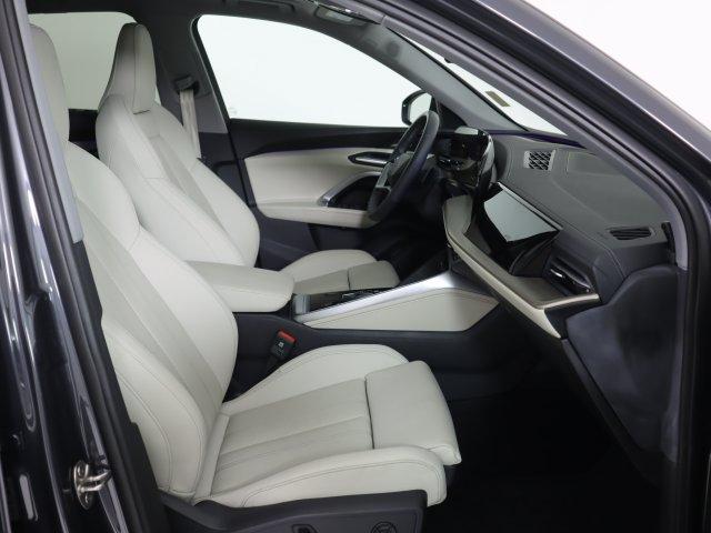 Certified 2025 Audi Q5 Premium w/ Premium Plus AWD/4WD image 13