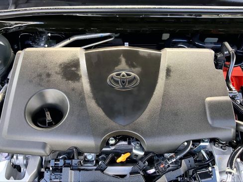 Used 2026 Toyota Camry SE w/ Convenience Package FWD image 32