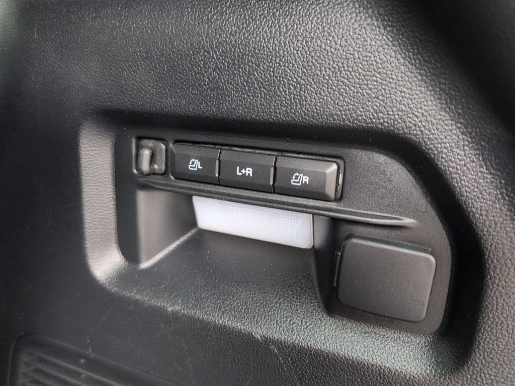 Used 2023 Ford Explorer ST w/ Equipment Group 401A AWD/4WD image 38