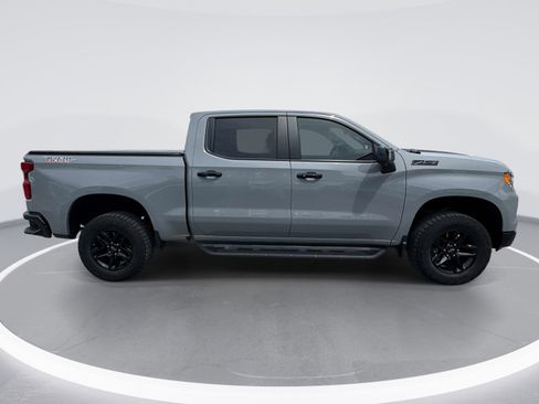 Used 2024 Chevrolet Silverado 1500 LT Trail Boss w/ Convenience Package II AWD/4WD image 9