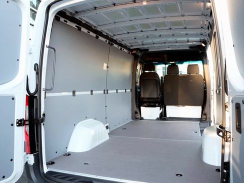 Used 2026 Mercedes-Benz Sprinter 2500 image 6