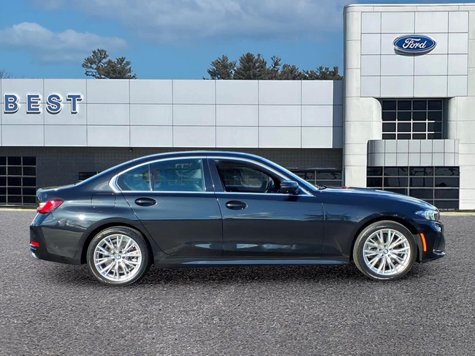 Used 2024 BMW 330i xDrive Sedan w/ Premium Package AWD/4WD image 8