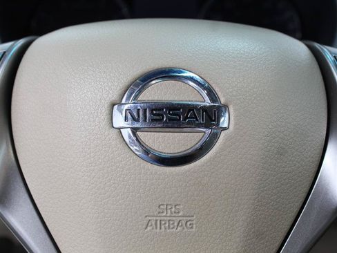 Used 2013 Nissan Altima 2.5 SL w/ Technology Pkg FWD image 12