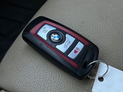 Used 2017 BMW 330e RWD image 27