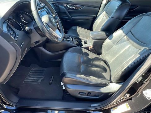 Used 2020 Nissan Rogue SL image 13