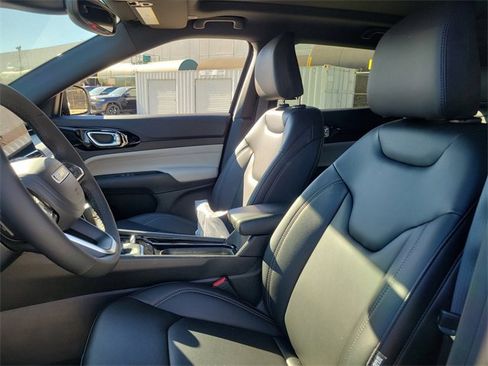 New 2026 Jeep Compass Limited w/ Sun, Sound & Navigation Group image 16