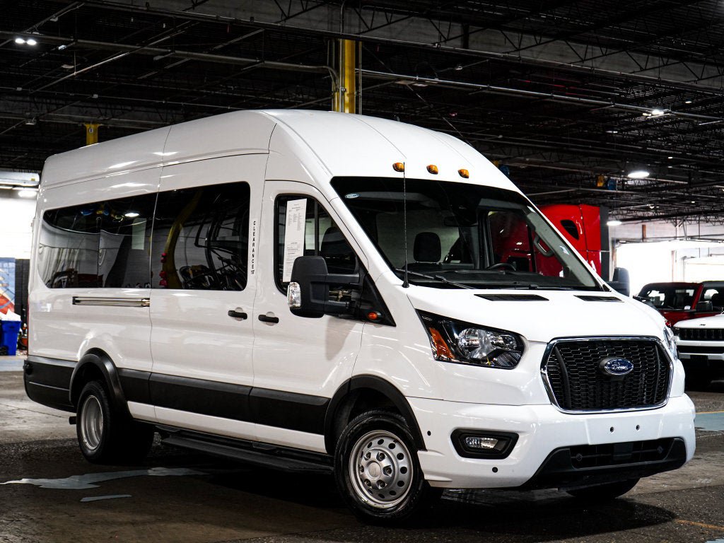 Used 2024 Ford Transit 350 XLT RWD image 1