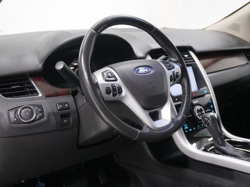 Used 2013 Ford Edge Limited w/ Driver Entry Pkg image 9