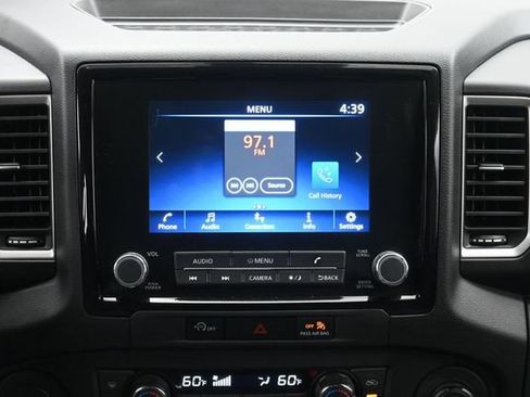Used 2024 Nissan Frontier SV RWD image 22