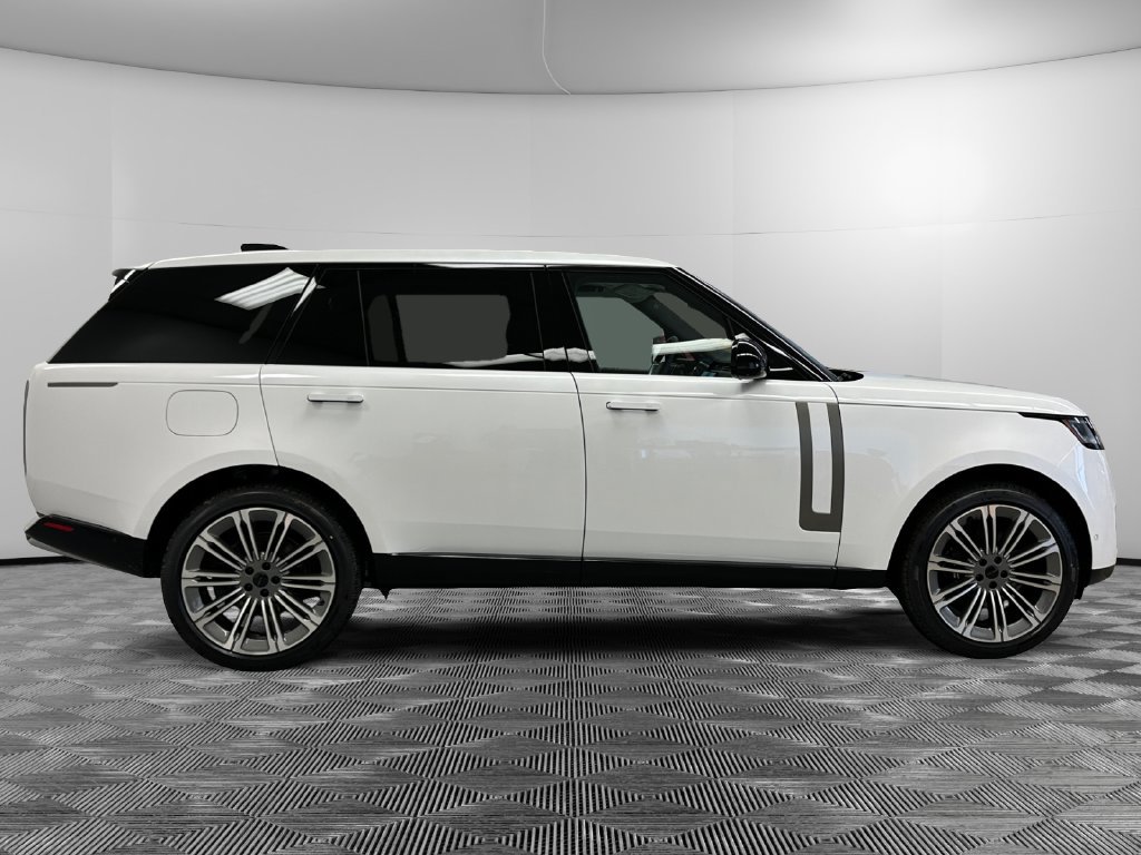 New 2026 Land Rover Range Rover Long Wheelbase SE AWD/4WD image 6