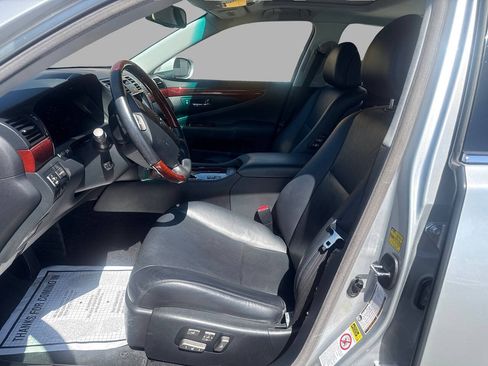 Used 2007 Lexus LS 460 RWD image 11
