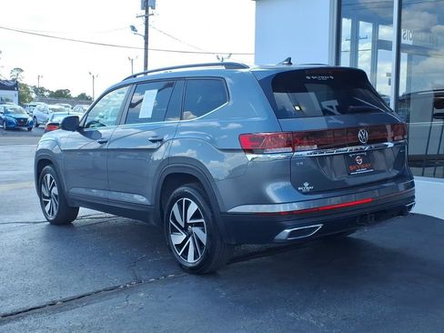 Used 2025 Volkswagen Atlas SE AWD/4WD image 6