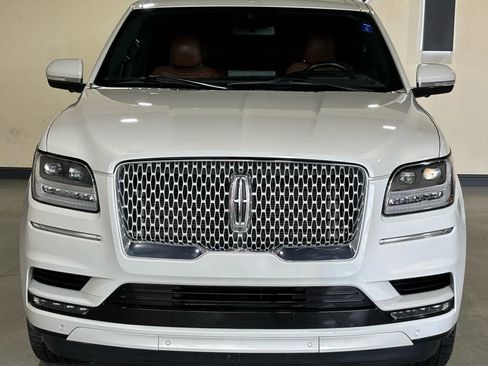 Used 2020 Lincoln Navigator Reserve w/ Equipment Group 208A Reserve image 3