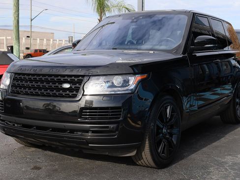 Used 2017 Land Rover Range Rover HSE AWD/4WD image 2