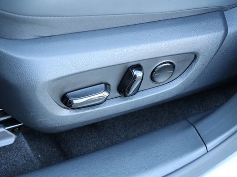 Used 2025 Lexus RX 350 Premium w/ Accessory Package (Z1) image 32