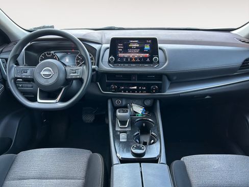 Used 2023 Nissan Rogue SV AWD/4WD image 10