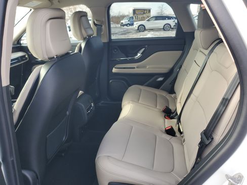 New 2026 Lincoln Corsair Grand Touring image 25