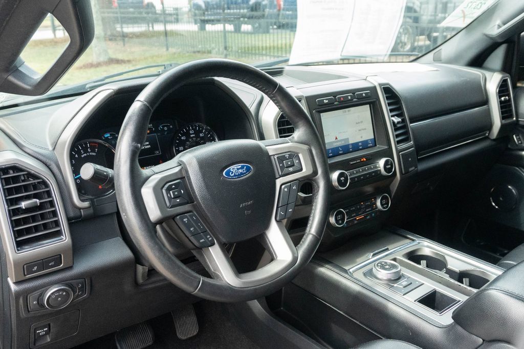 Used 2021 Ford Expedition XLT RWD image 17