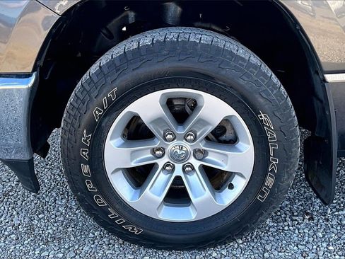 Used 2019 RAM 1500 Big Horn image 8