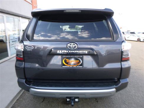 Used 2021 Toyota 4Runner TRD Off-Road Premium w/ Moonroof Package AWD/4WD image 20